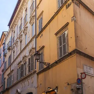 Appartement Domus Lupae -live In The Heart Of, Rome